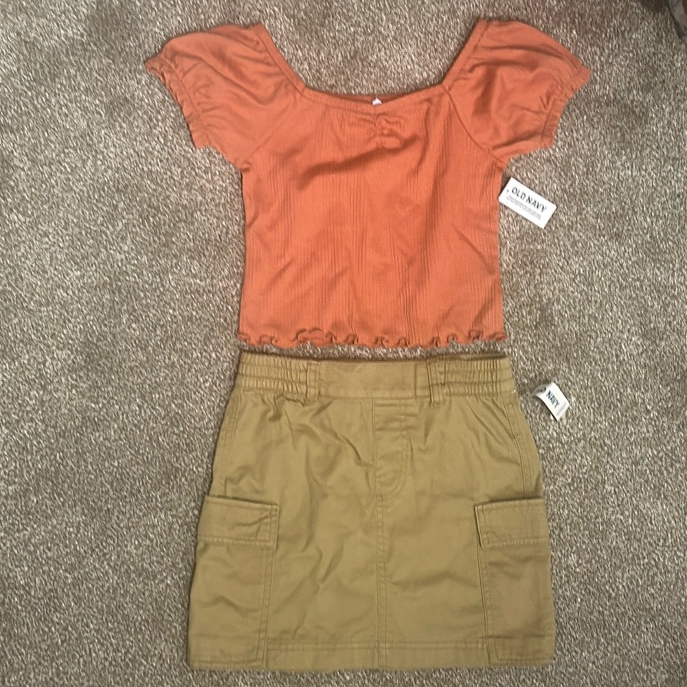 Child’s Old Navy outfit